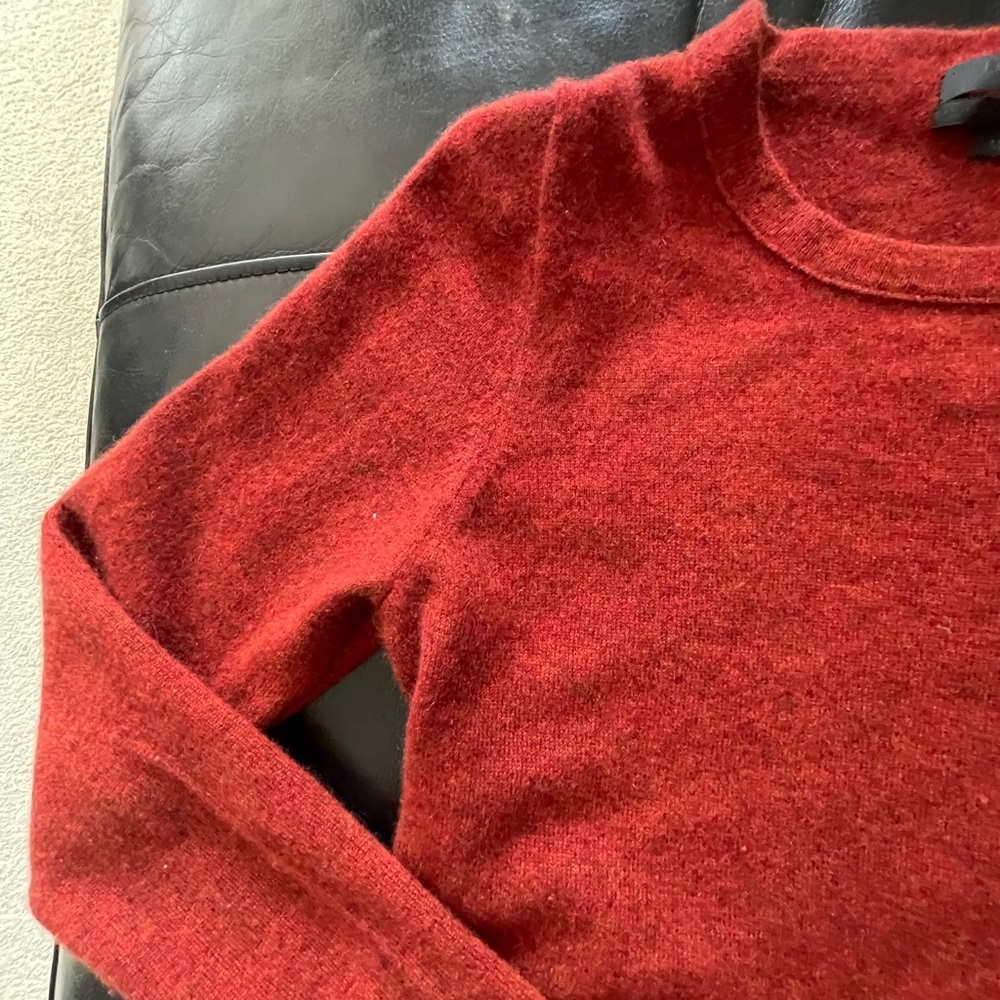 J. Crew 100% Italian Cashmere Burnt Orange Long Sleeve Tee M - Picture 3 of 11